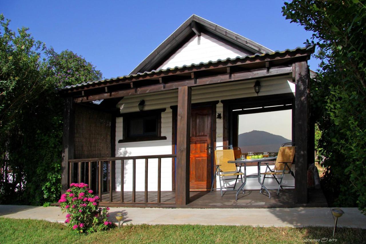 Noach Batavor Villa Kefar Kish Exteriör bild
